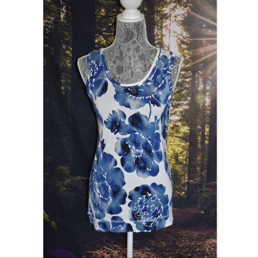 Blue Floral Tank 🌺